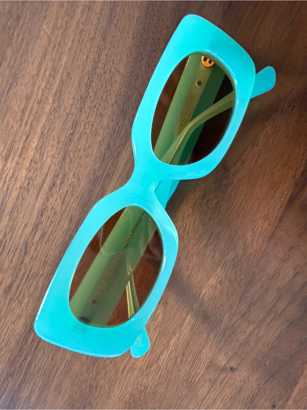 Rectangular Sunglasses - Bold Retro Frame